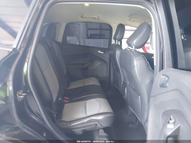 1FMCU0GD2KUA04813 Ford ESCAPE SE