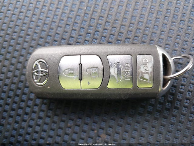 3MYDLBYV5JY302350 Toyota p5v