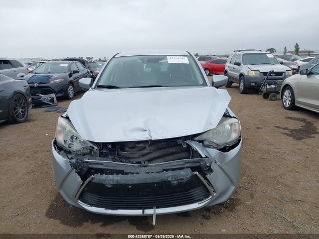 3MYDLBYV5JY302350 Toyota p5v