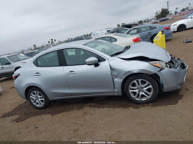 3MYDLBYV5JY302350 Toyota p5v