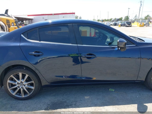 3MZBN1V35JM185841 Mazda py