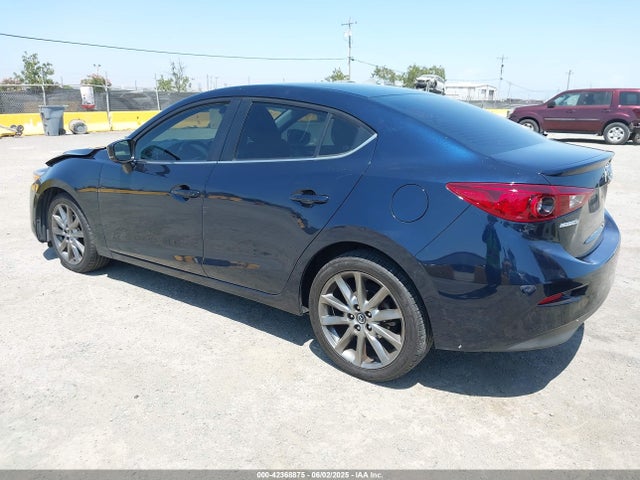 3MZBN1V35JM185841 Mazda py