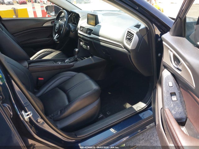 3MZBN1V35JM185841 Mazda py