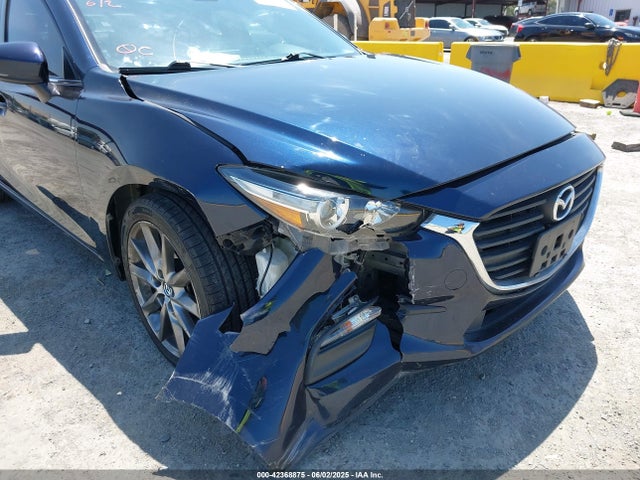 3MZBN1V35JM185841 Mazda py