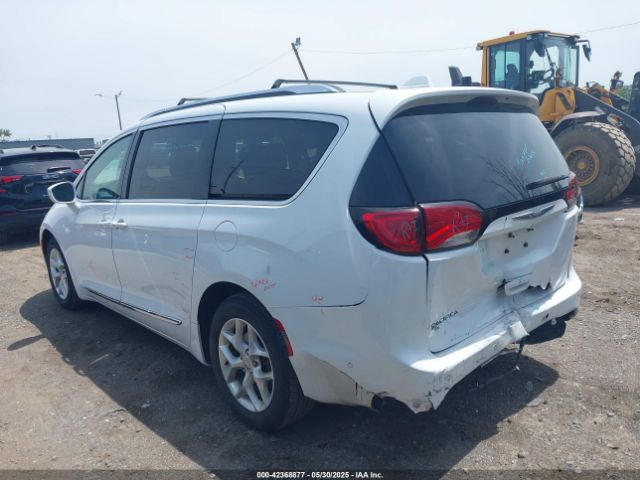 2017 CHRYSLER PACIFICA 2C4RC1EG9HR835901 Photo 2