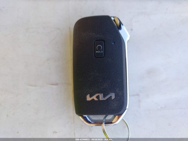 KNDERCAA3R7521593 KIA SELTOS EX