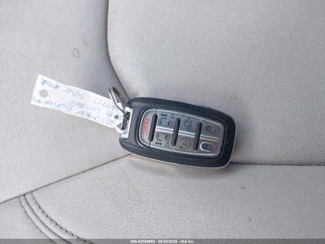 2017 CHRYSLER PACIFICA 2C4RC1BG9HR667777 Photo 10