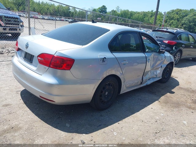 3VWD07AJ8EM269978 Volkswagen Jetta 1.8t Se