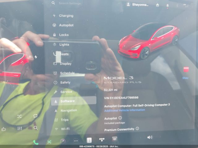 5YJ3E1EA4LF799566 Tesla 2020
