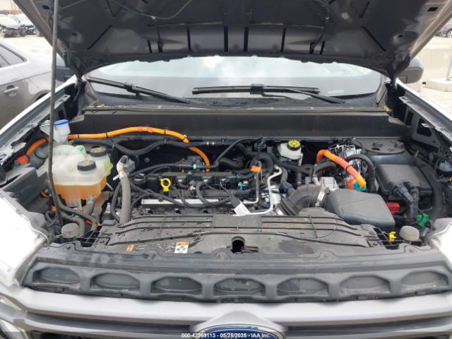 3FTTW8E32NRA71284 Ford Maverick Xlt