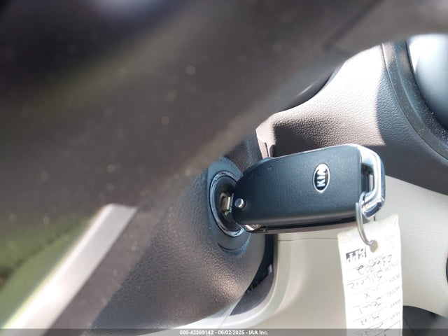 KNDJ23AU7L7036202 KIA mpi nu