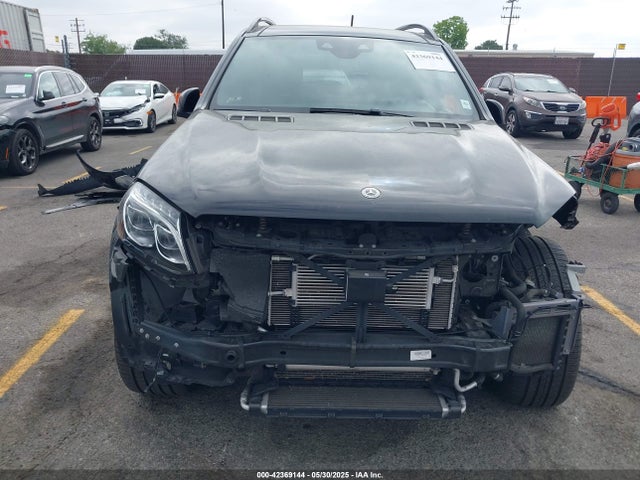 4JGDF7FE0JB075200 Mercedes-Benz m157