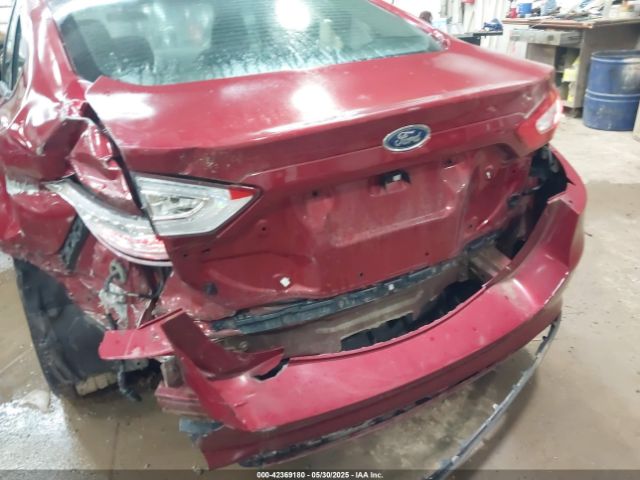 1FA6P0H79E5385632 Ford FUSION SE