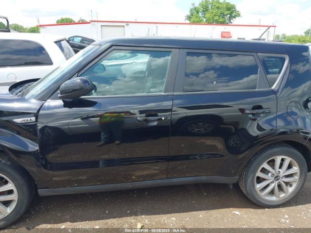 KNDJP3A51K7637811 KIA SOUL +