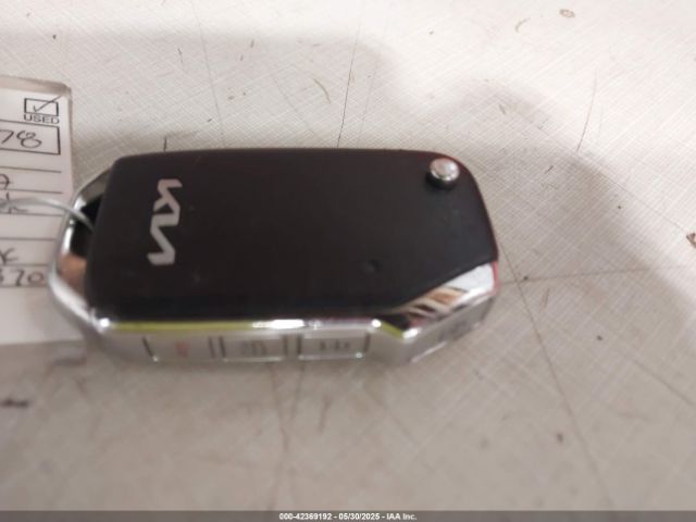 3KPF24AD1NE429370 KIA Forte Lxs
