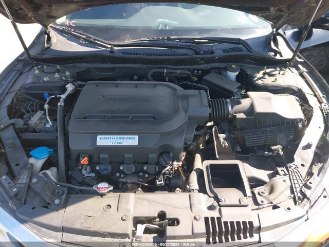 Honda j35y1 2016 1HGCR3F95GA004254 Image 10