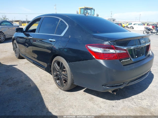 Honda j35y1 2016 1HGCR3F95GA004254 Image 3