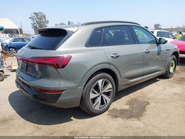 2024 AUDI Q8 E-TRON WA14AAGE0RB011467 Photo 3