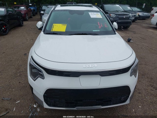 KIA Niro 2024 KNDCT3L18R5114581 Image 12