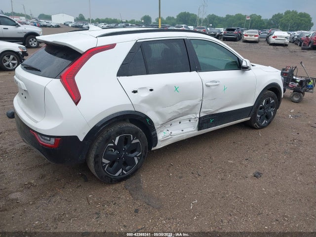 KIA Niro 2024 KNDCT3L18R5114581 Image 4
