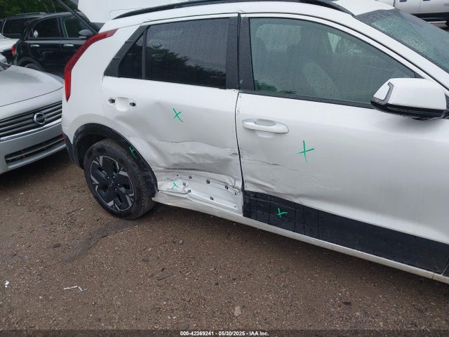 KIA Niro 2024 KNDCT3L18R5114581 Image 6