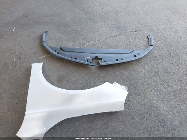 1G1145S38HU113513 Chevrolet lfx - sidi: spark ignited direct injection, vvt, e85 max, alum