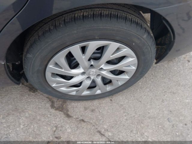 2T1BURHE3HC756067 Toyota COROLLA LE