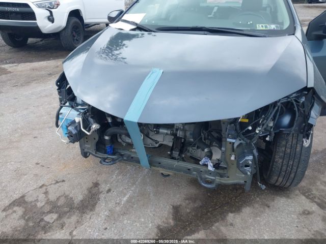 2T1BURHE3HC756067 Toyota COROLLA LE