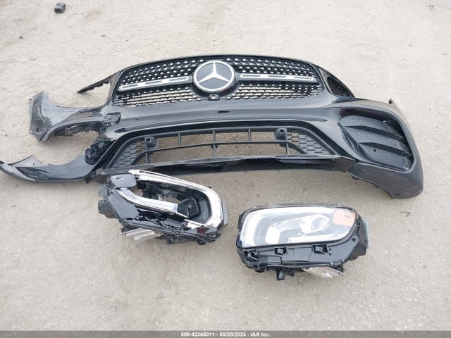 W1N4M4GB7PW331968 Mercedes-Benz m260