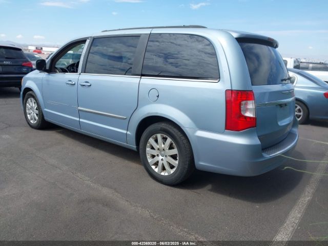 2013 CHRYSLER TOWN & COUNTRY 2C4RC1BGXDR774220 Photo 2