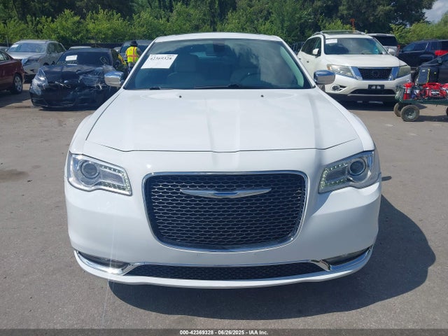 2017 Chrysler 300c მანქანა იყიდება აუქციონზე, vin: 2C3CCAEG3HH570859, აუქციონის ნომერი: 42369328