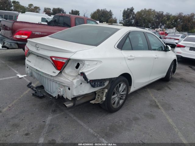 2015 TOYOTA CAMRY 4T1BF1FK3FU050183 Photo 3