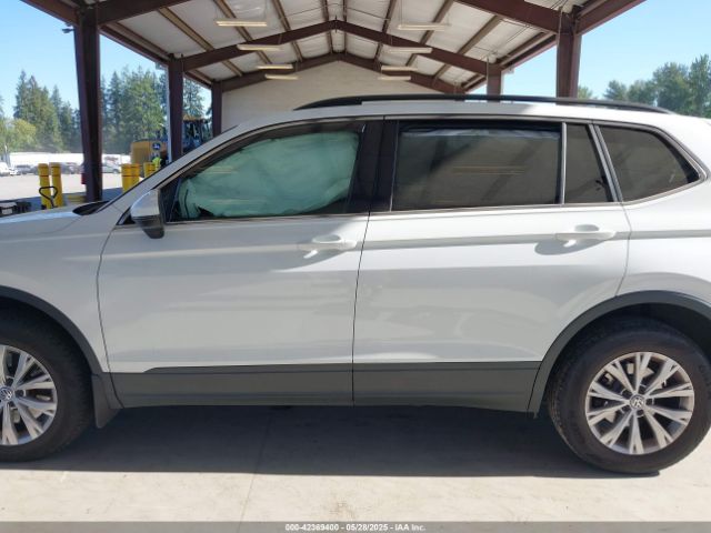 3VV2B7AX6KM140482 Volkswagen Tiguan 2.0t Se/2.0t Sel/2.0t Sel R-line/2.0t Sel R-line Black