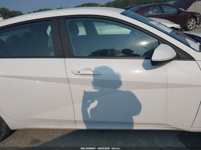 KMHLM4DG7RU651028 Hyundai ELANTRA SEL