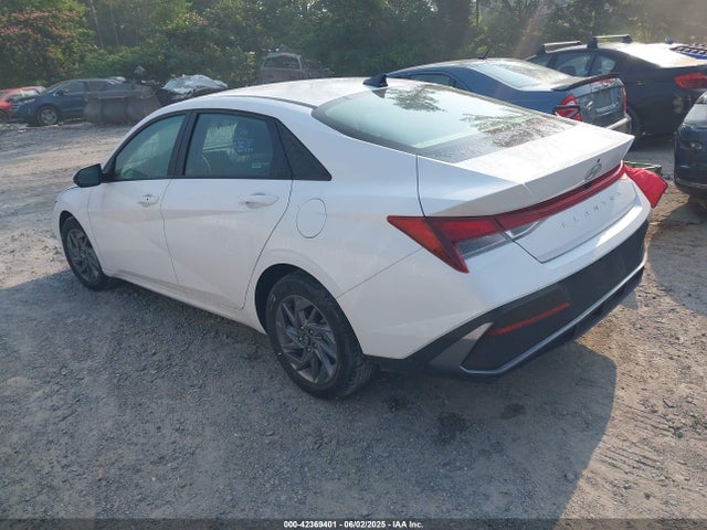KMHLM4DG7RU651028 Hyundai ELANTRA SEL