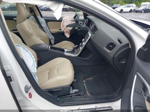 2017 VOLVO S60 YV140MTL6H2437364 Photo 4