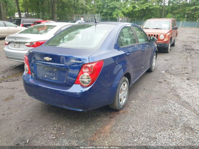 1G1JA5SG3E4127102 Chevrolet Sonic Ls Auto