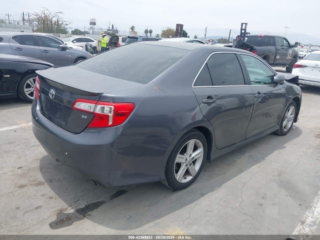 4T1BF1FK3EU346187 Toyota CAMRY SE