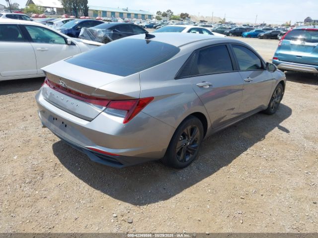 2022 HYUNDAI ELANTRA KMHLM4AGXNU301973 Photo 3