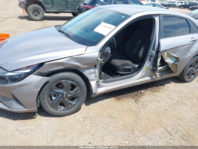 2022 HYUNDAI ELANTRA KMHLM4AGXNU301973 Photo 5