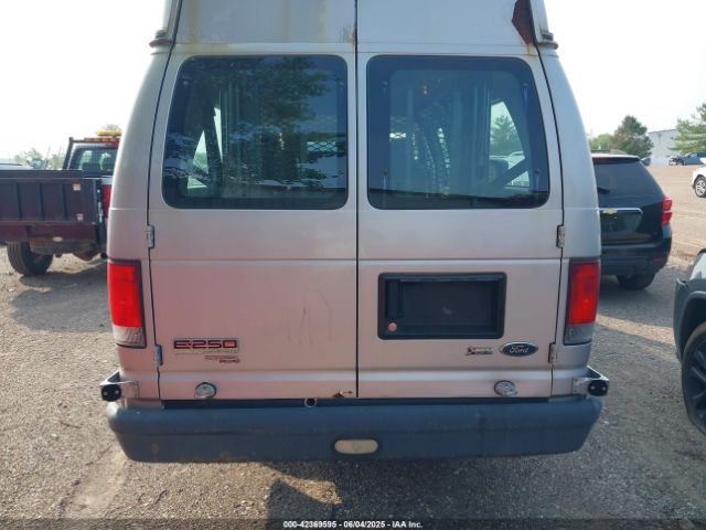 1FTNS2EW2EDA21988 Ford E-250 Commercial