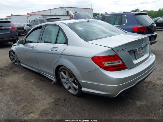 WDDGF4HBXEG232877 Mercedes-Benz C 250 Luxury/sport