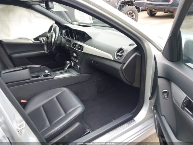 WDDGF4HBXEG232877 Mercedes-Benz C 250 Luxury/sport