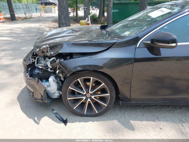 YV140MEK7G1298130 Volvo V60 T5 Drive-e Premier