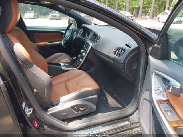 YV140MEK7G1298130 Volvo V60 T5 Drive-e Premier