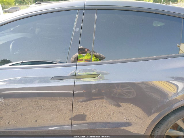 5YJXCDE27KF204354 Tesla MODEL X