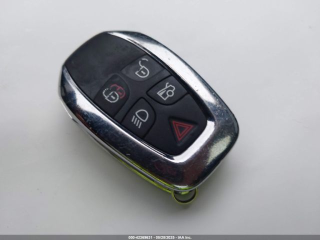 2012 JAGUAR XJ SAJWA2GB5CLV30883 Photo 10