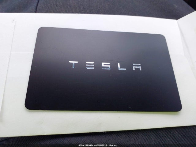 2025 TESLA MODEL Y 7SAYGDED9SF249180 Photo 10