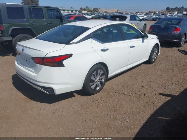 2019 NISSAN ALTIMA 1N4BL4BVXKC229177 Photo 3