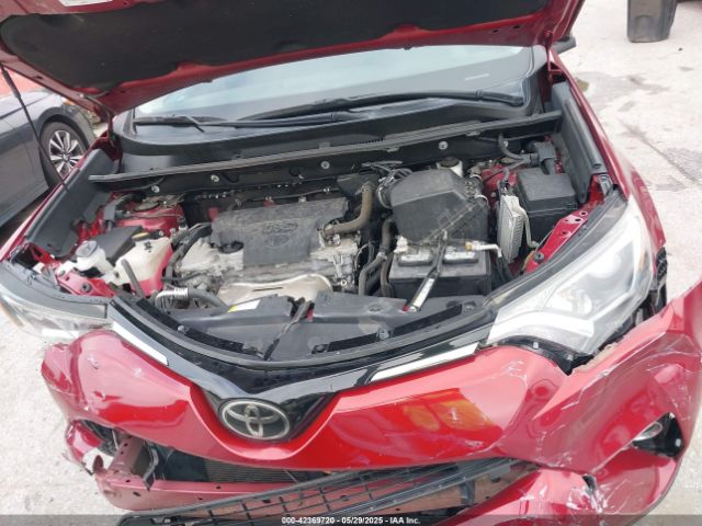 2T3RFREV2JW839921 Toyota Rav4 Xle